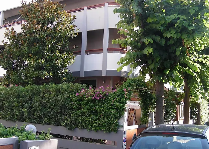 Bed & Breakfast Dream 3*