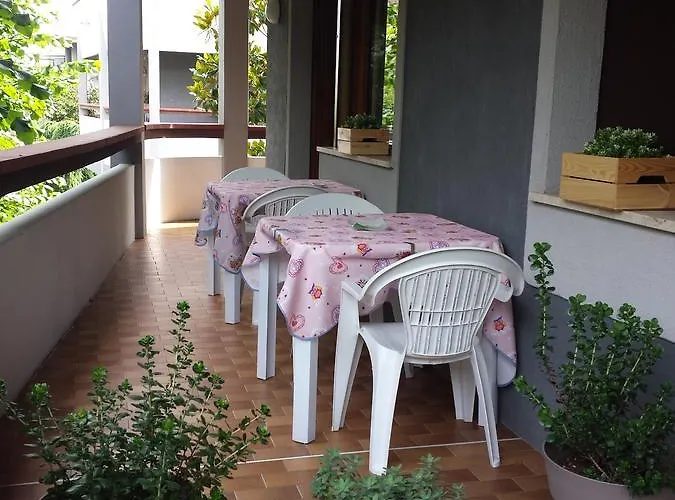 Dream Oda ve Kahvaltı 3*